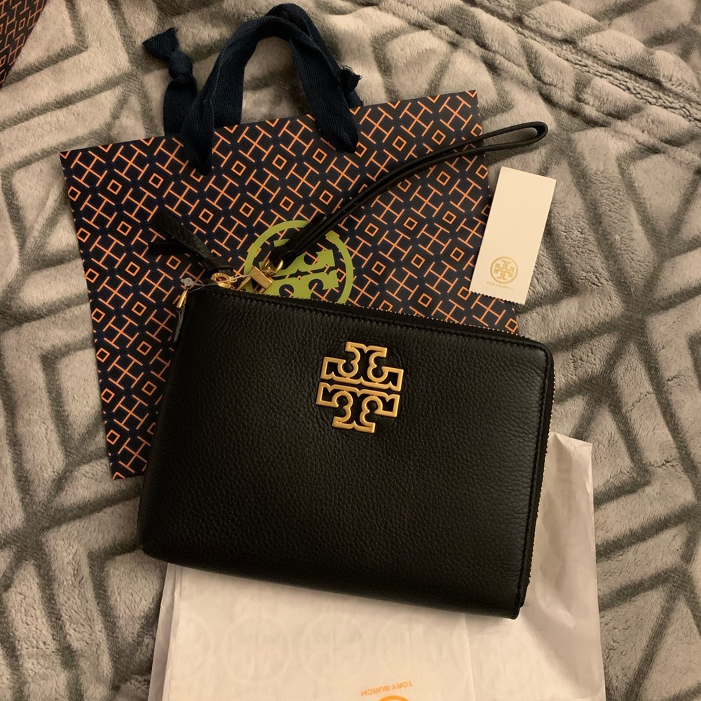 Tory Burch Britten Large ZIP pouch black